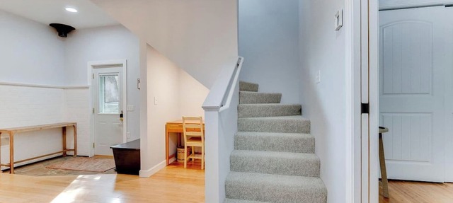 Luxurious Estate Rental: 10 Bedrooms, Sleeps 23—Perfect for Groups & Events! in Excelsior