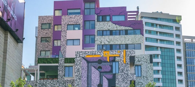Anoor 204 · Anoor Studio in Gemmayze W/Balcony & 24/7 Power in Lebanon - Beirut