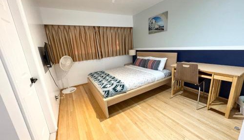 Oakridge Garden Retreat - Free Parking - 6-min walk to Skytrain in Vancouver