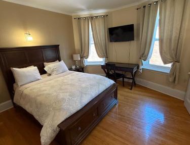The Century House Bed and Breakfast Ottawa in Ottawa